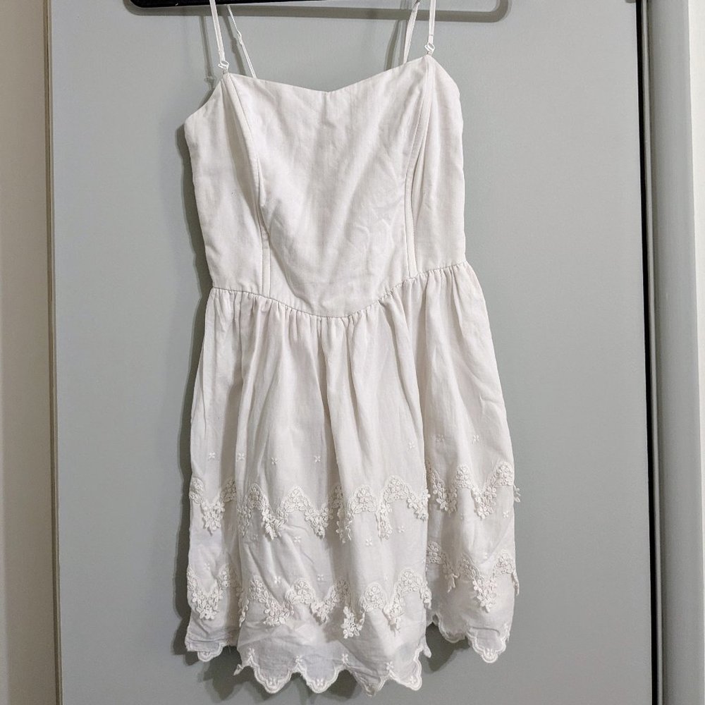 Aula Aula White Dress